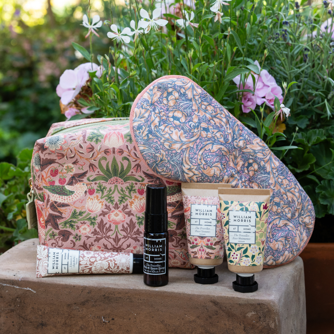 The Voyager In Flight Kit – William Morris At Home