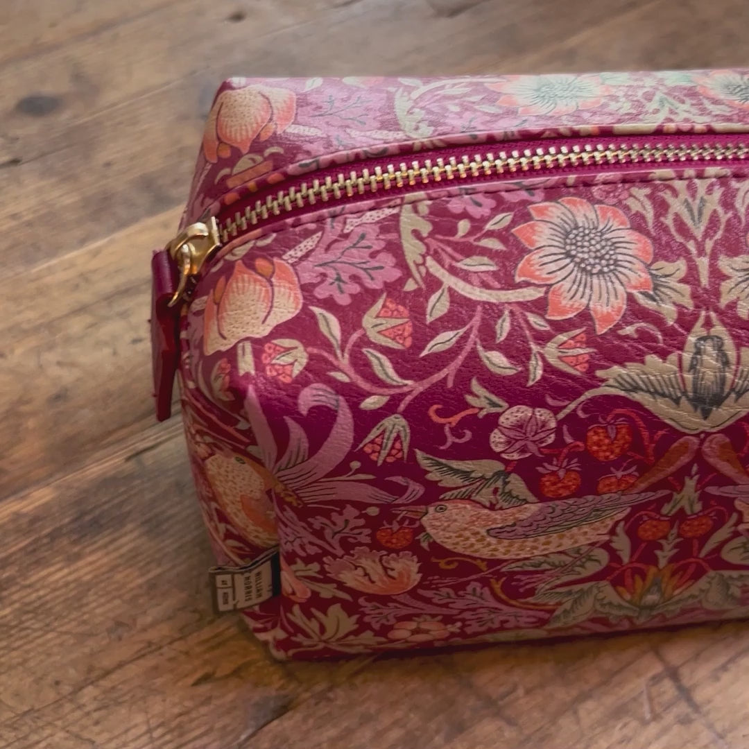 Strawberry clearance thief bag