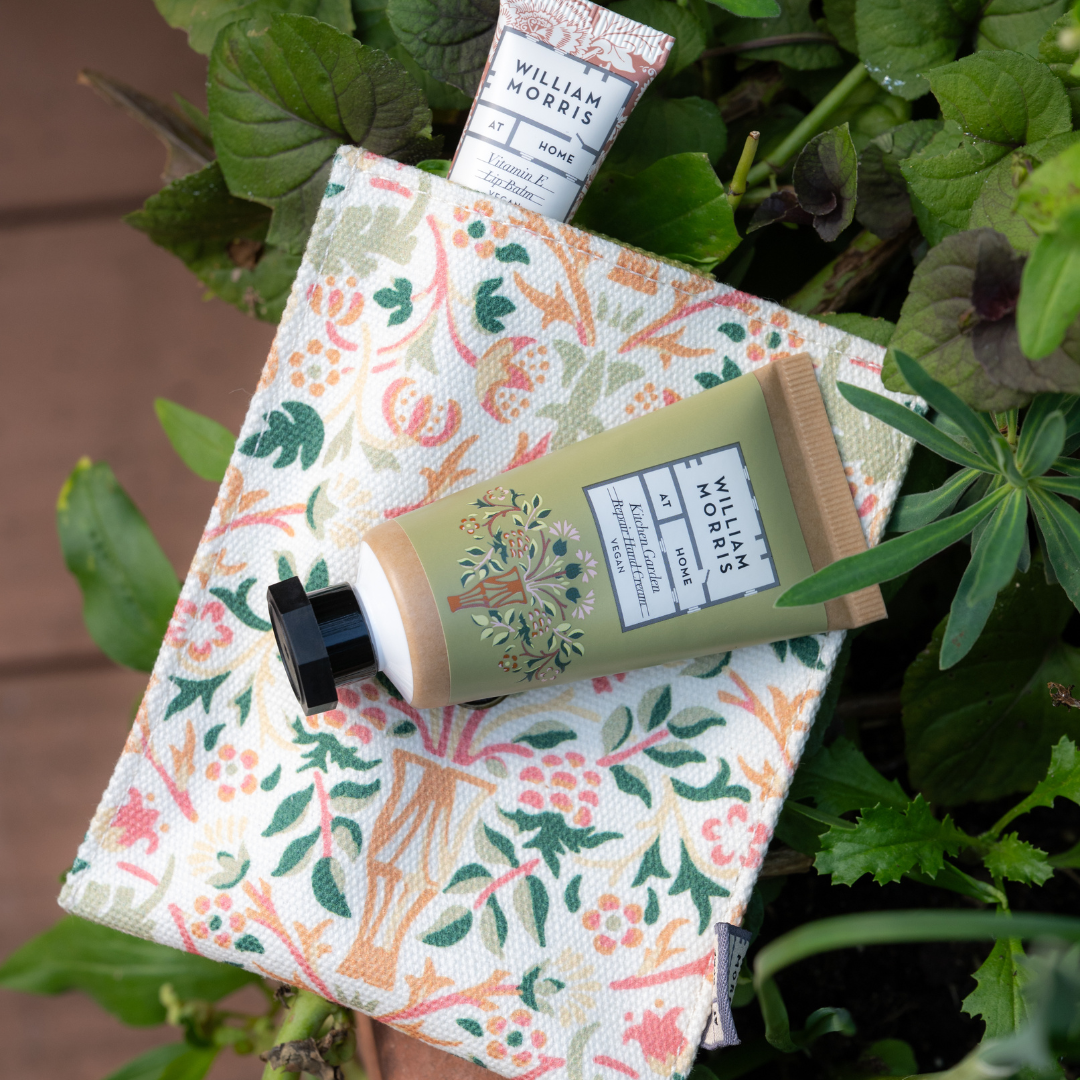 Kitchen Garden Back Pocket Duo – William Morris At Home