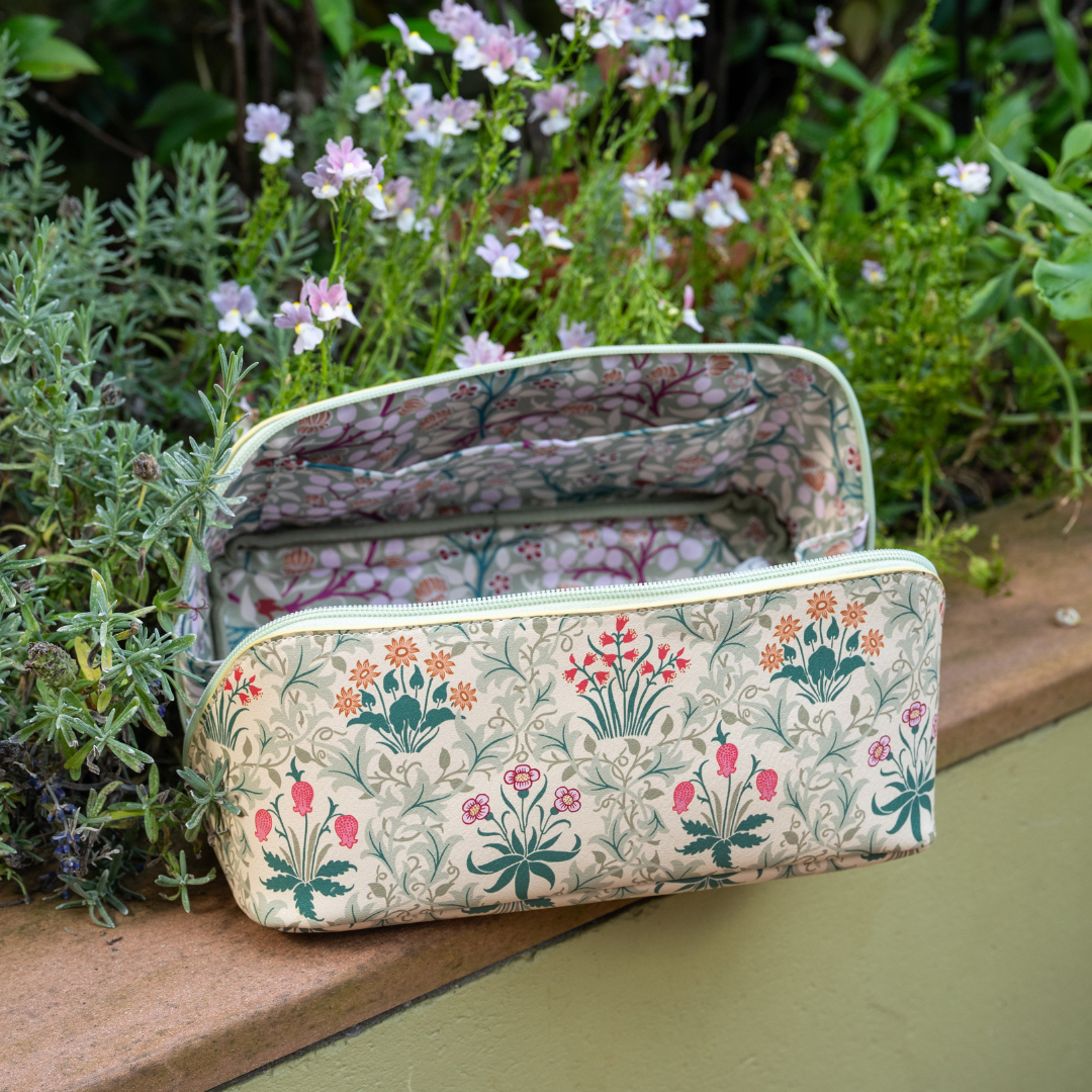 The Voyager Celandine Beauty Storage Bag