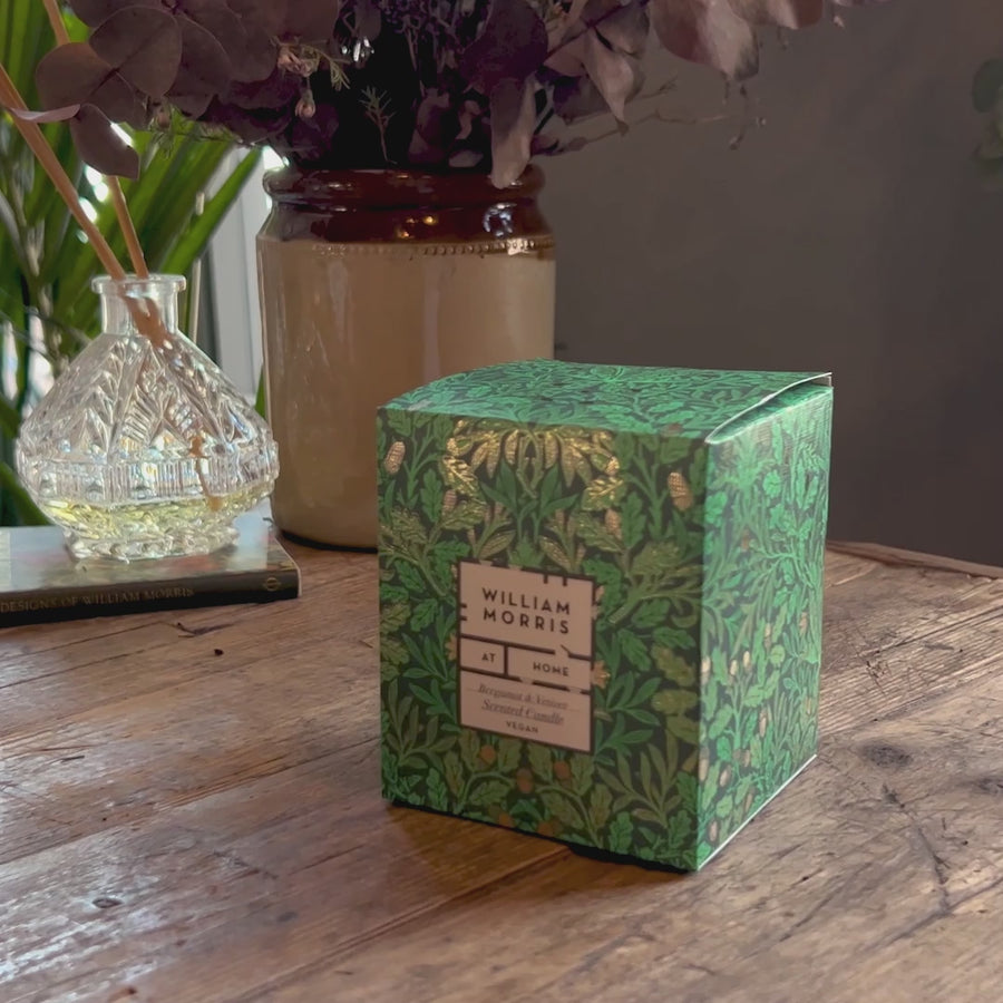 Bergamot & Vetiver Scented Candle
