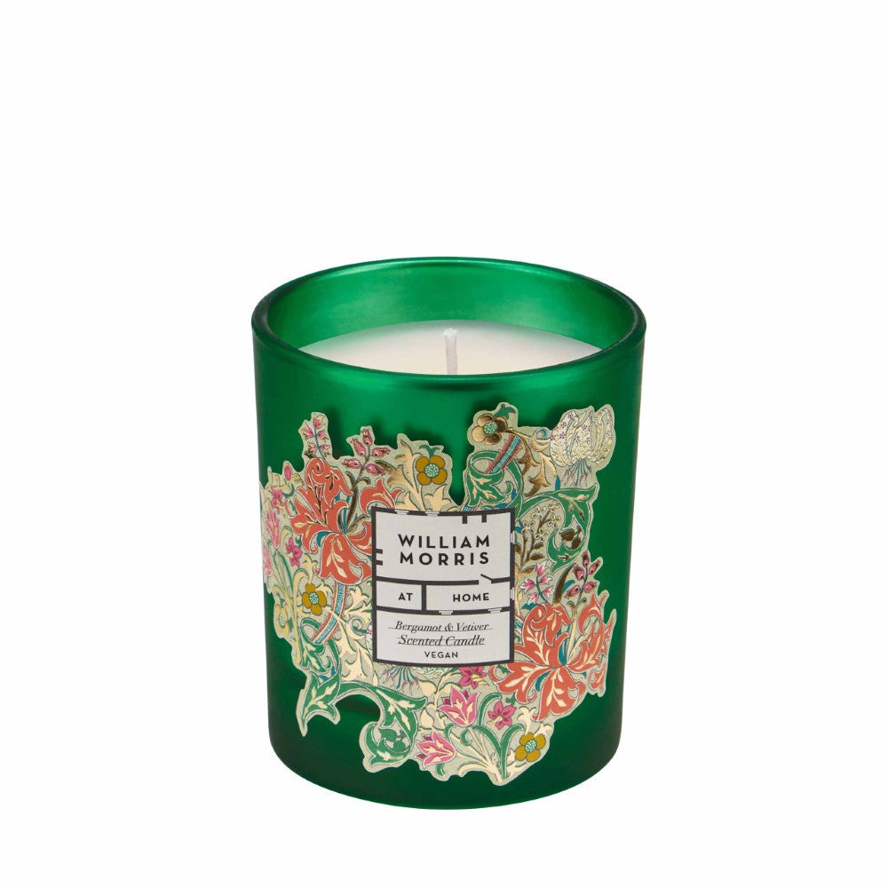 Friendly Welcome Bergamot & Vetiver Scented Candle Contents 2